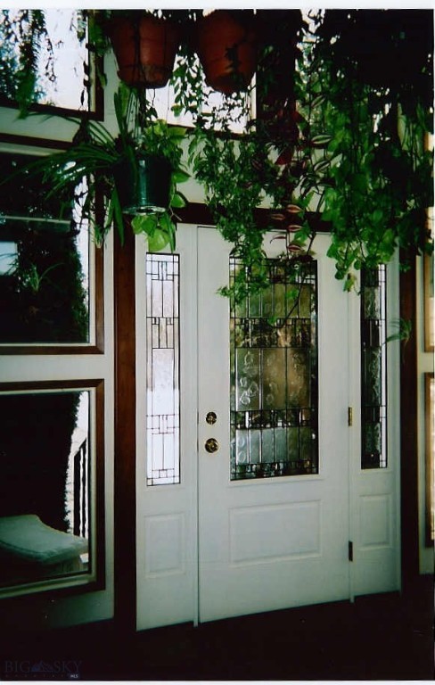 405 Ice Pond Property Photo 10