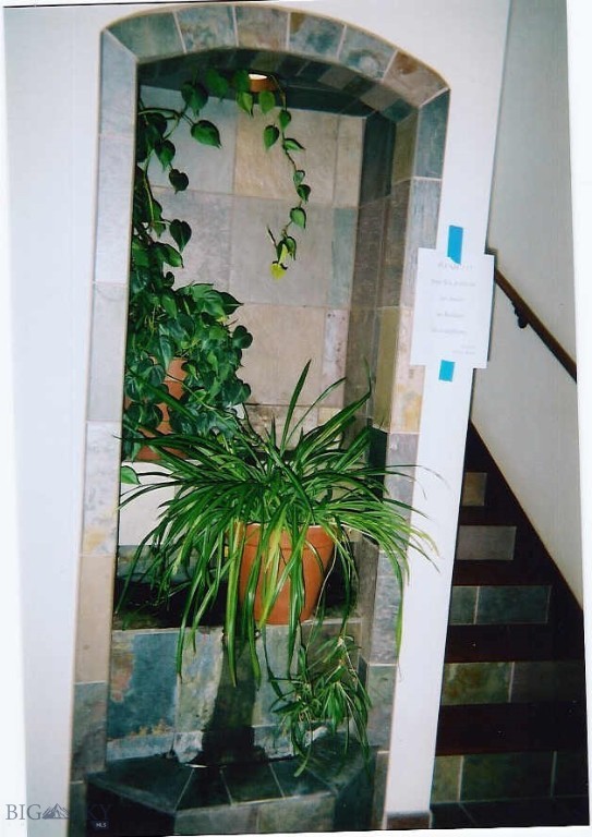 405 Ice Pond Property Photo 16