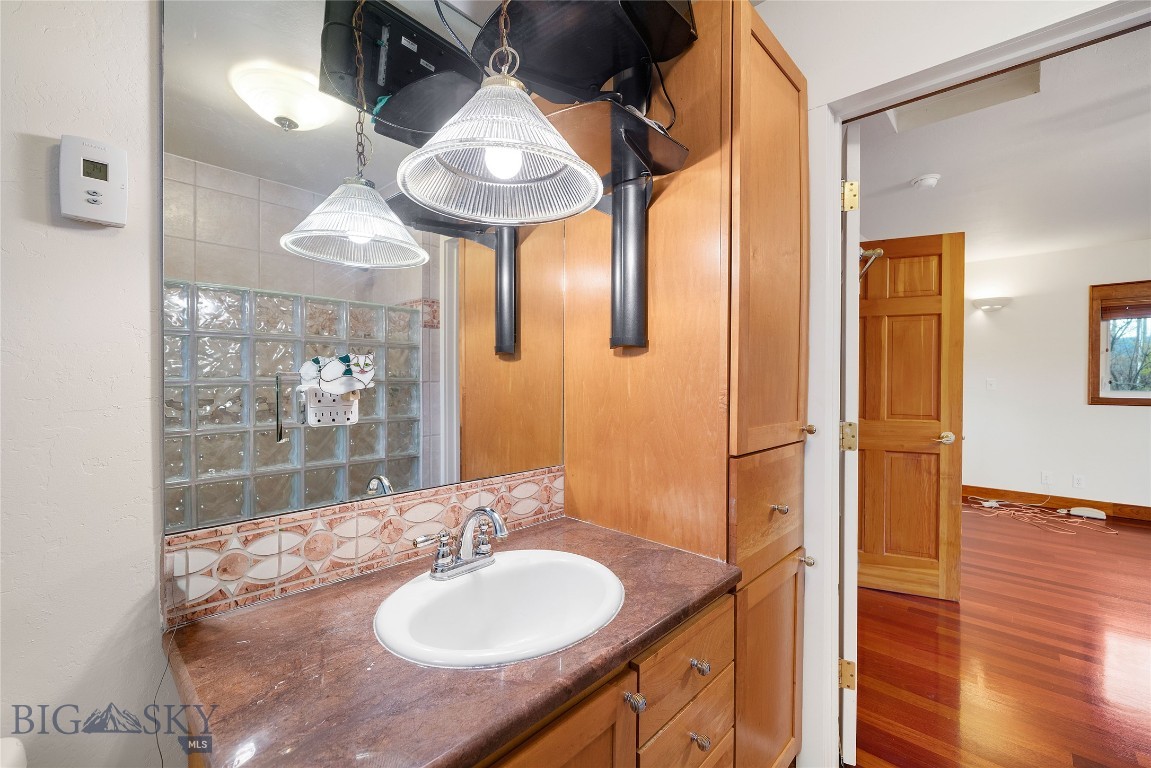 405 Ice Pond Property Photo 37