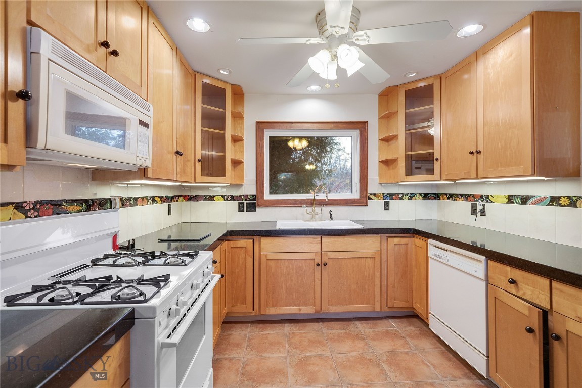 405 Ice Pond Property Photo 54