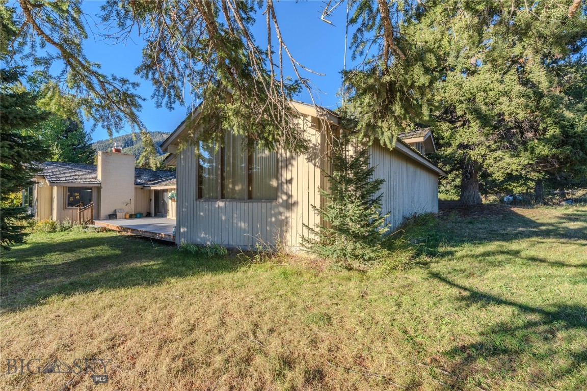 170 Loop Lane Property Photo 3