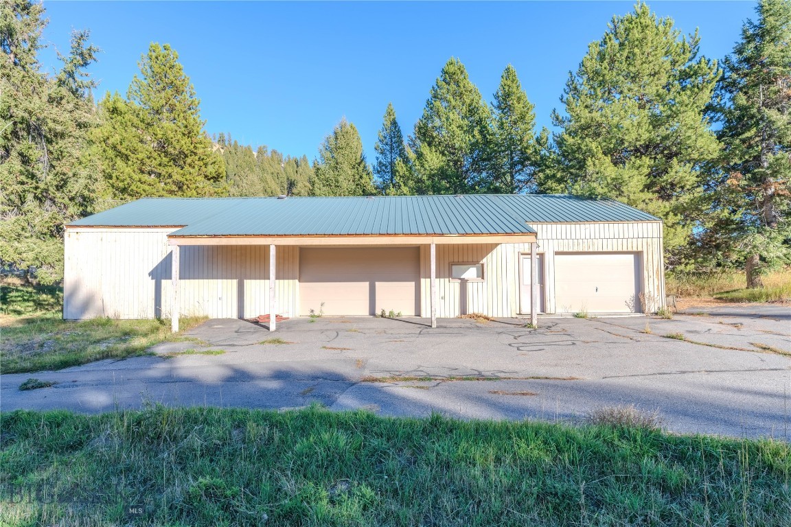 170 Loop Lane Property Photo 46