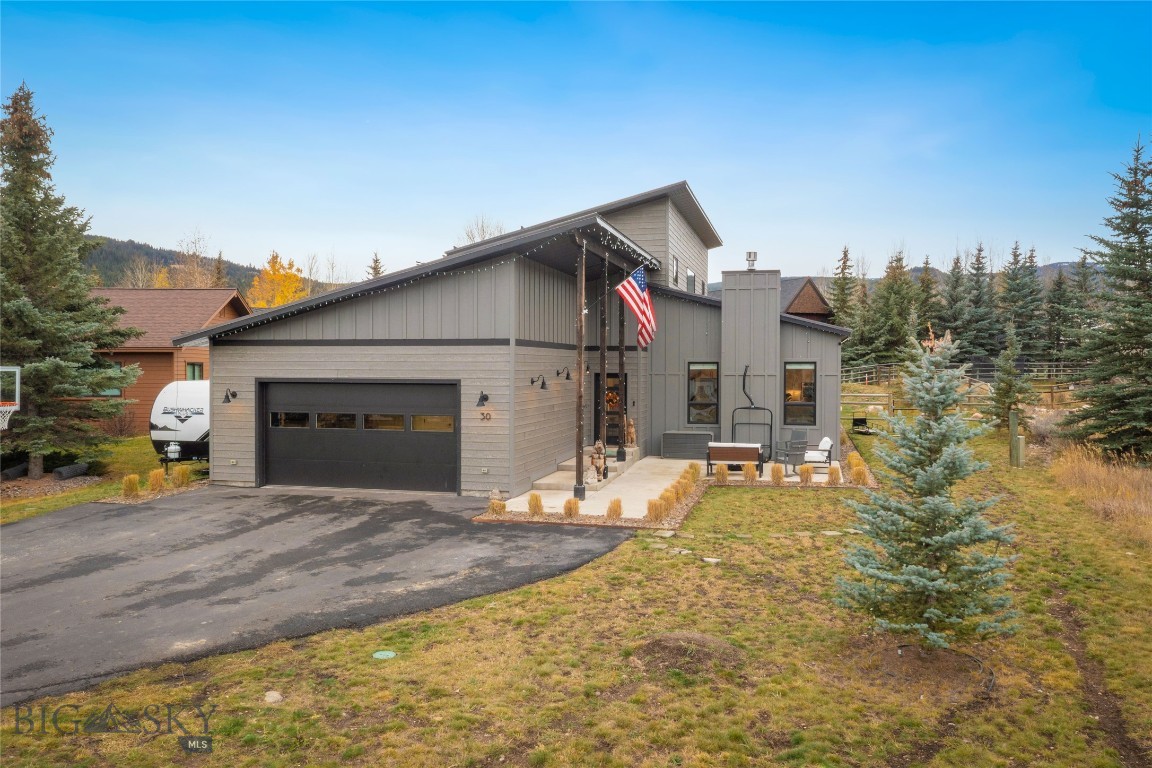 30 Whitefish Drive Property Photo 1