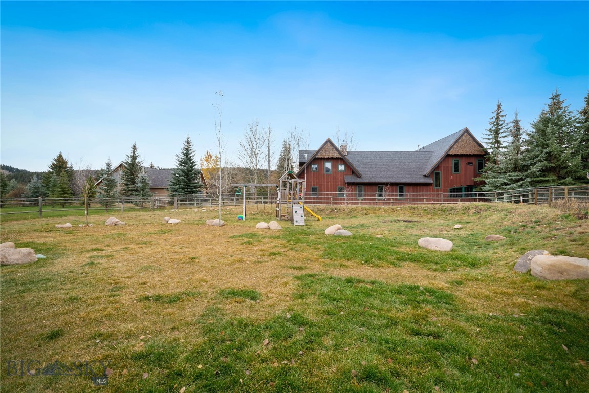 30 Whitefish Drive Property Photo 3