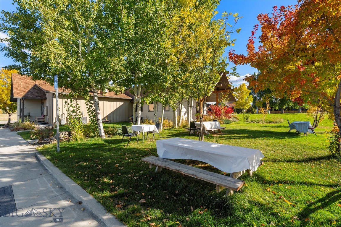 3709 Baxter Property Photo 9
