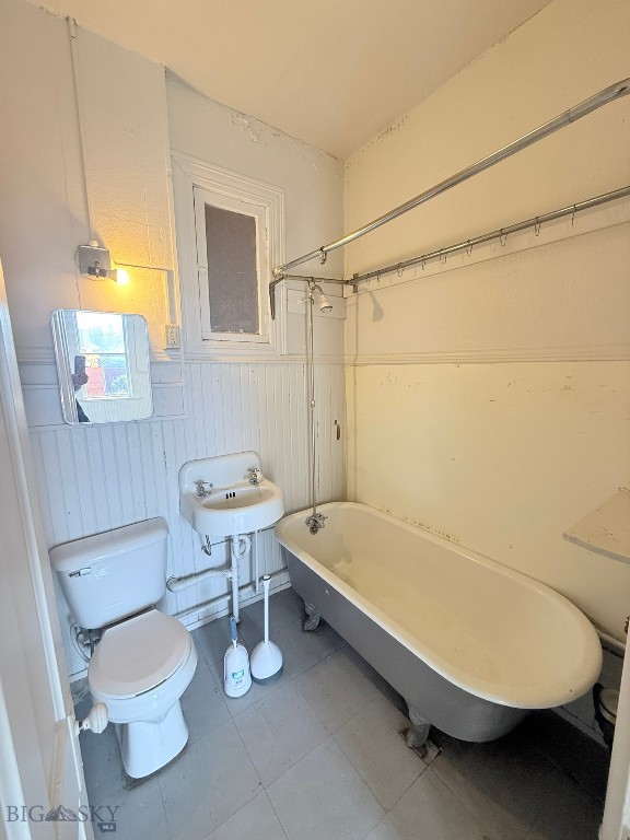 207 S Crystal Property Photo 11