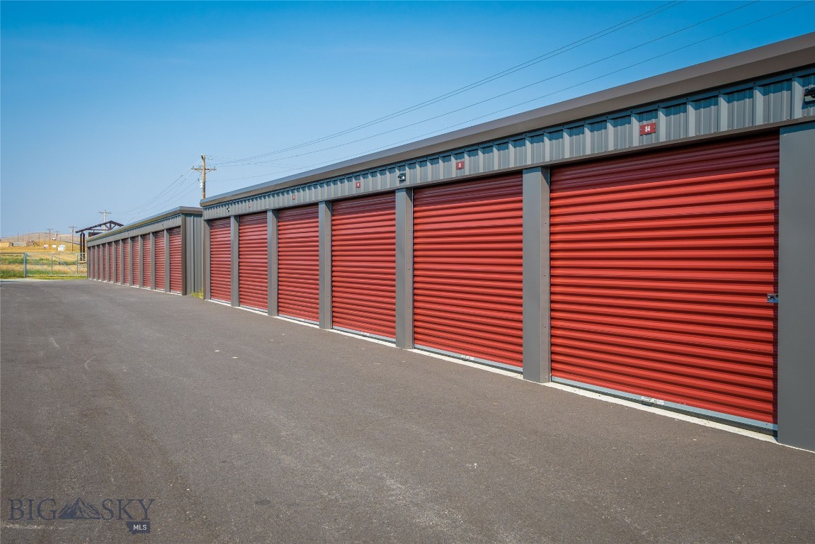 35 Rolling Prairie Way Property Photo 4