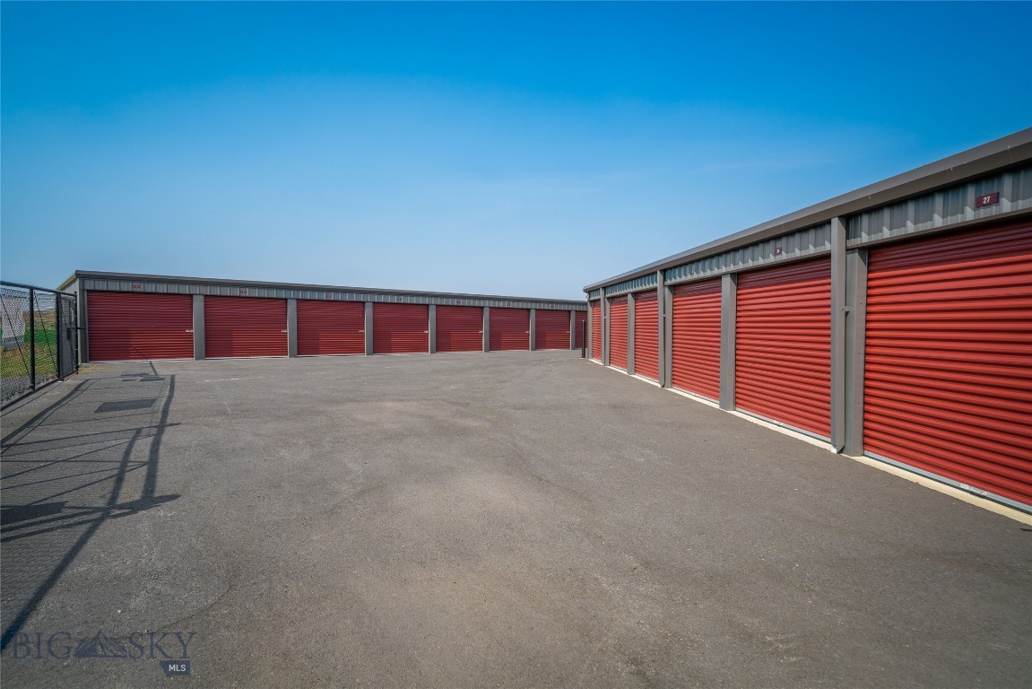 35 Rolling Prairie Way Property Photo 5