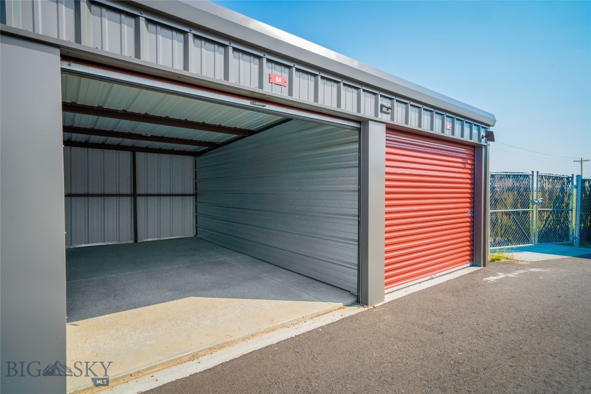 35 Rolling Prairie Way Property Photo 8