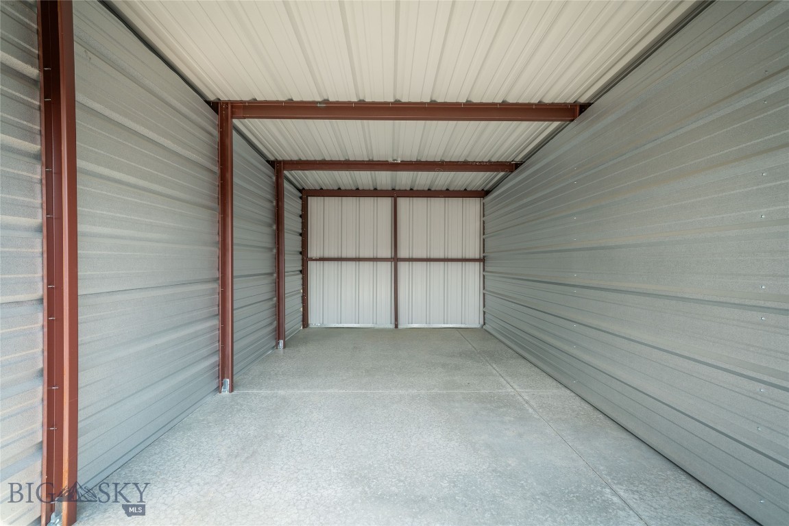 35 Rolling Prairie Way Property Photo 9