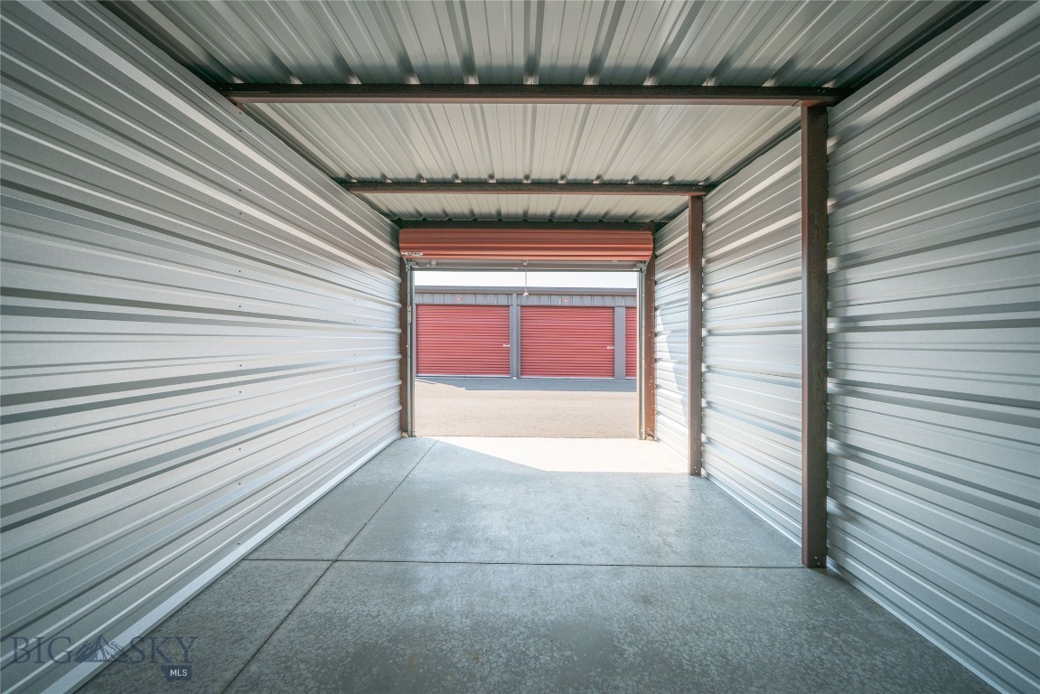 35 Rolling Prairie Way Property Photo 10