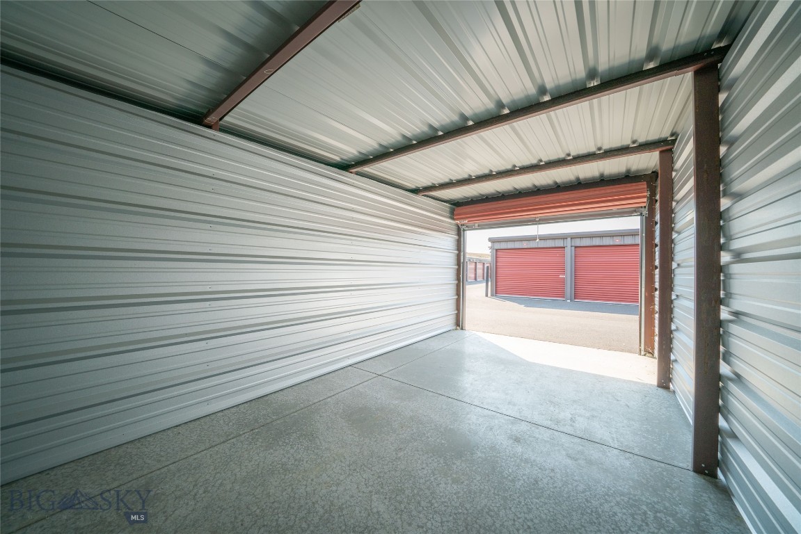 35 Rolling Prairie Way Property Photo 12