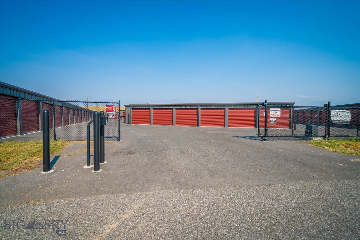 35 Rolling Prairie Way Property Photo 18