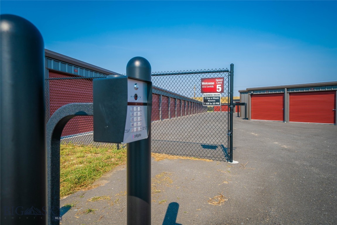 35 Rolling Prairie Way Property Photo 19