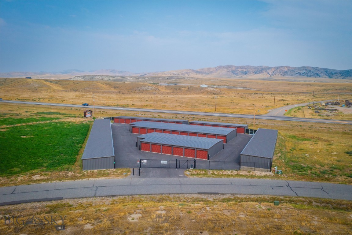 35 Rolling Prairie Way Property Photo 21