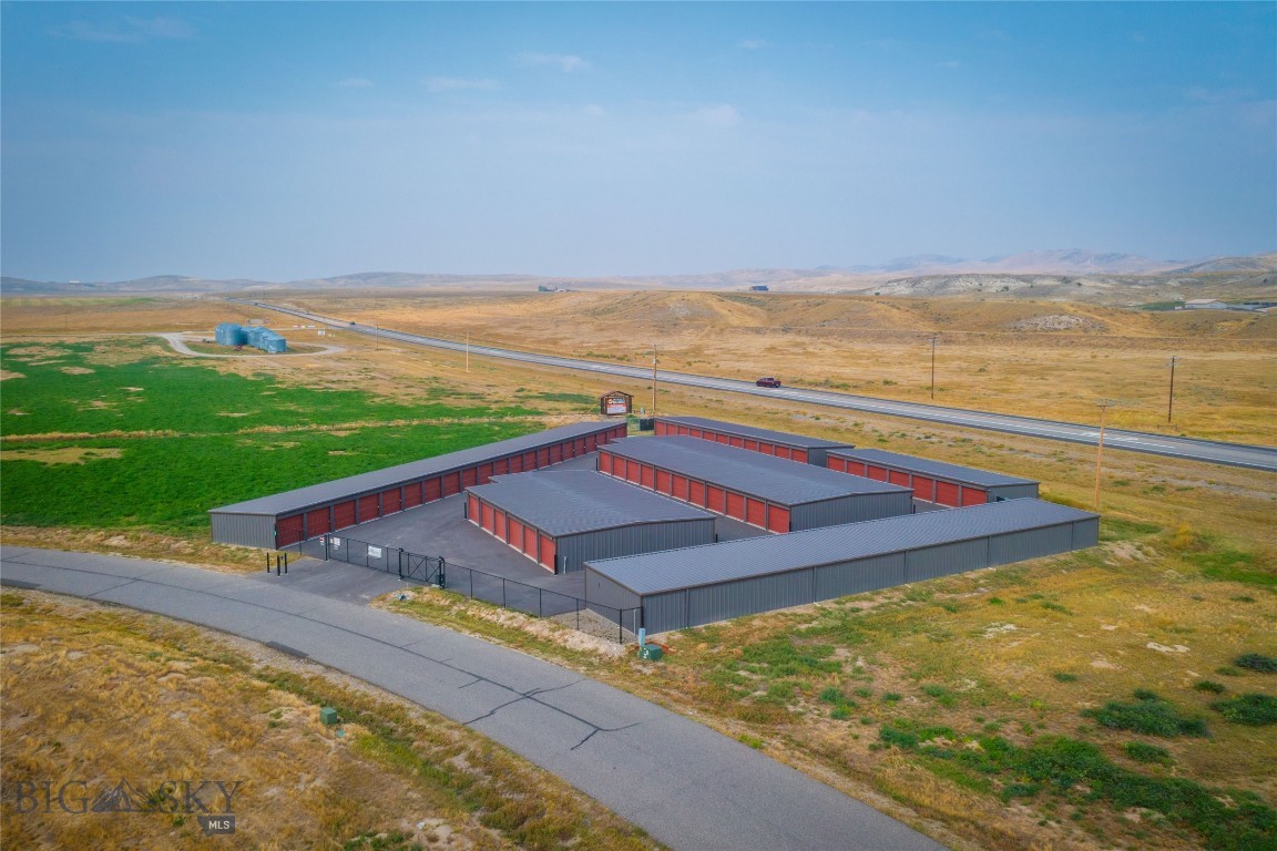 35 Rolling Prairie Way Property Photo 22