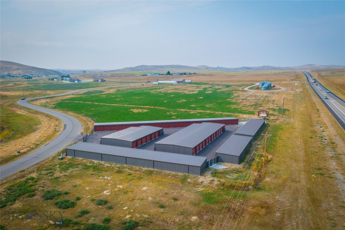 35 Rolling Prairie Way Property Photo 23