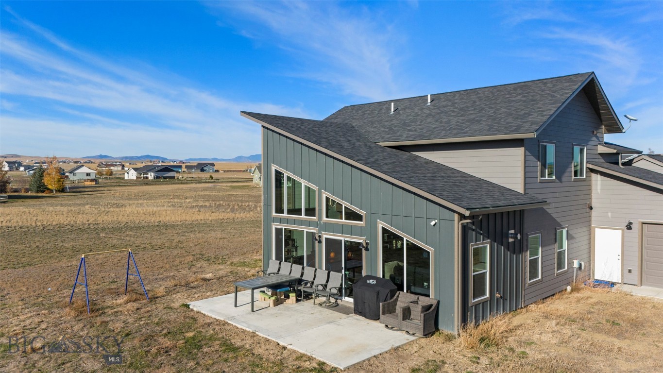 53 Starview Drive Property Photo 6