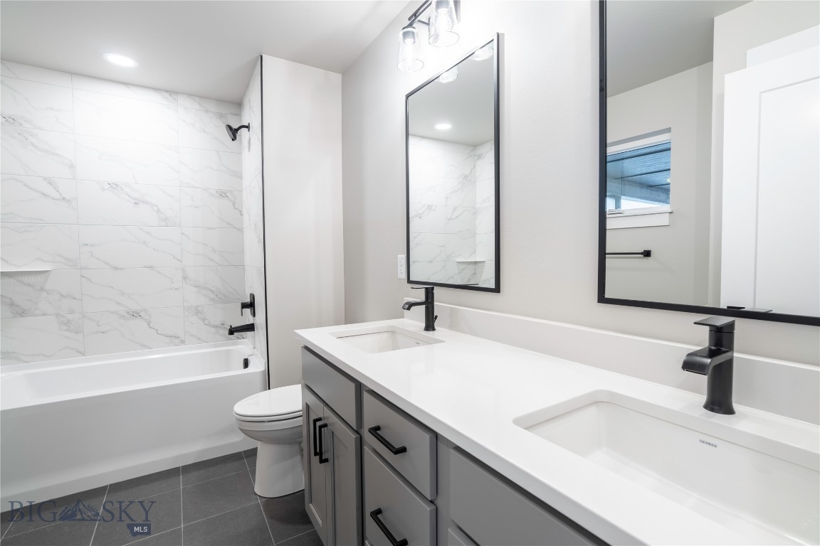 740 Rogers Way C Property Photo 21