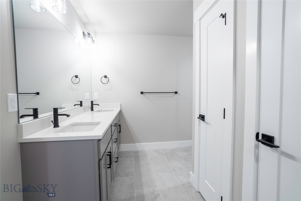 740 Rogers Way C Property Photo 24