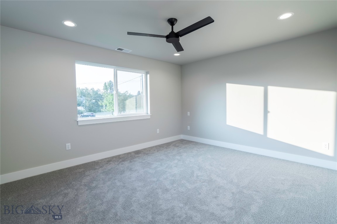 740 Rogers Way C Property Photo 28