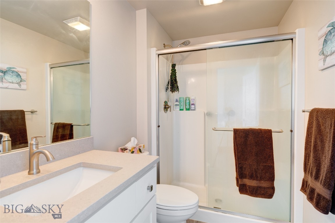 1295 Thomas Drive 203 Property Photo 19