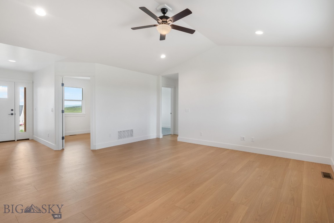 36 W Overland Trail Property Photo 13