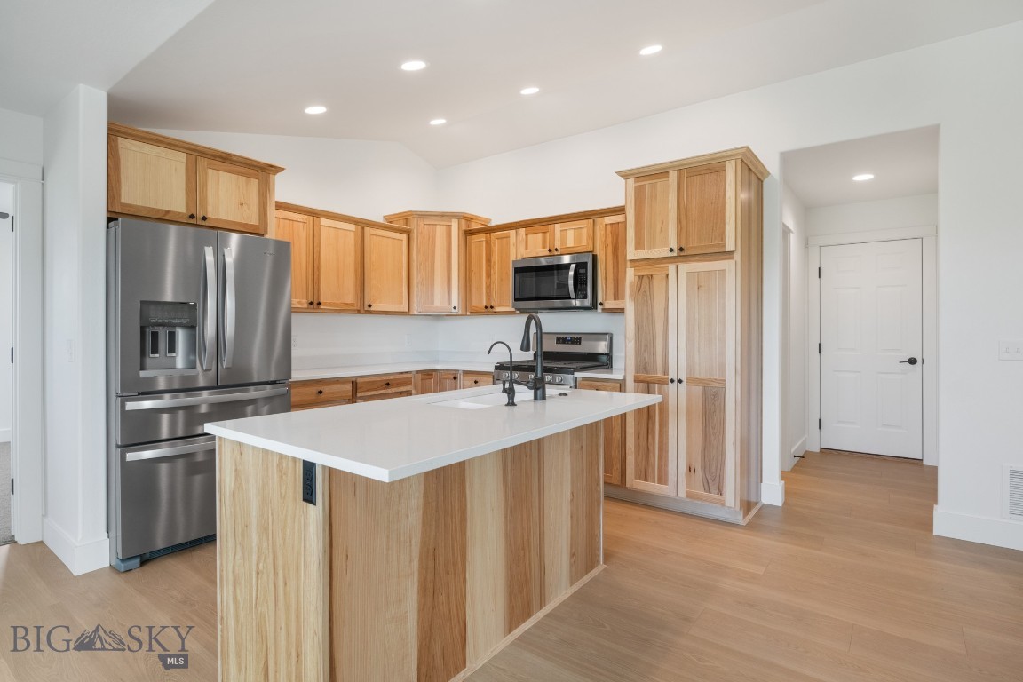 36 W Overland Trail Property Photo 15