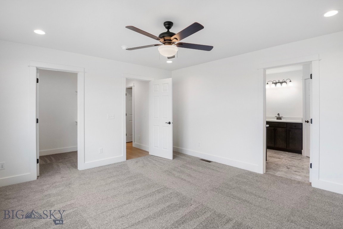 22 W Overland Trail Property Photo 8