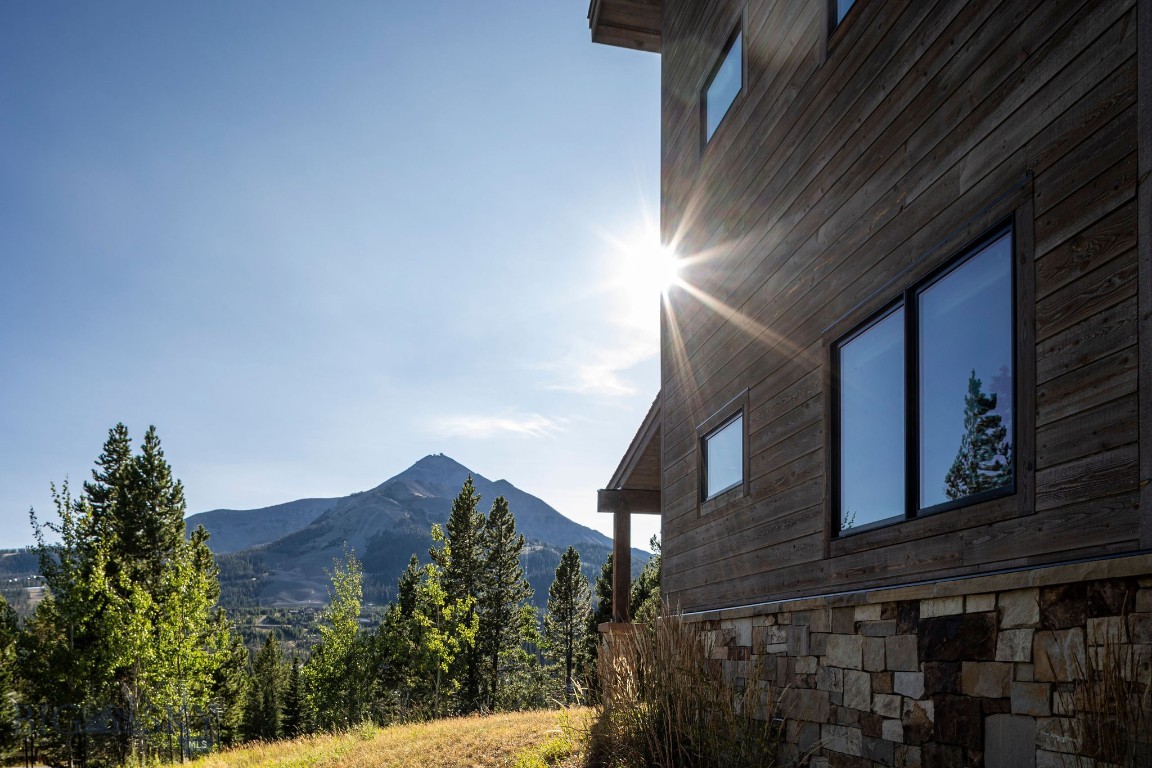 17 Swift Bear Property Photo 2