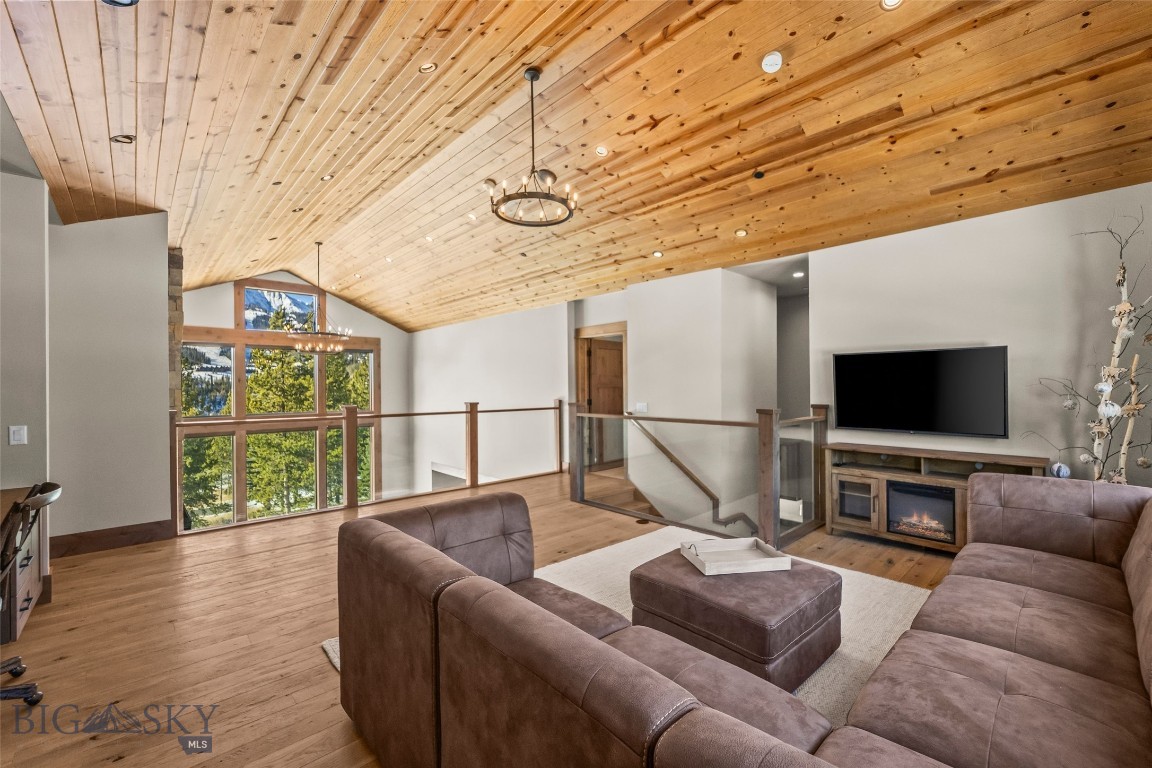 17 Swift Bear Property Photo 20