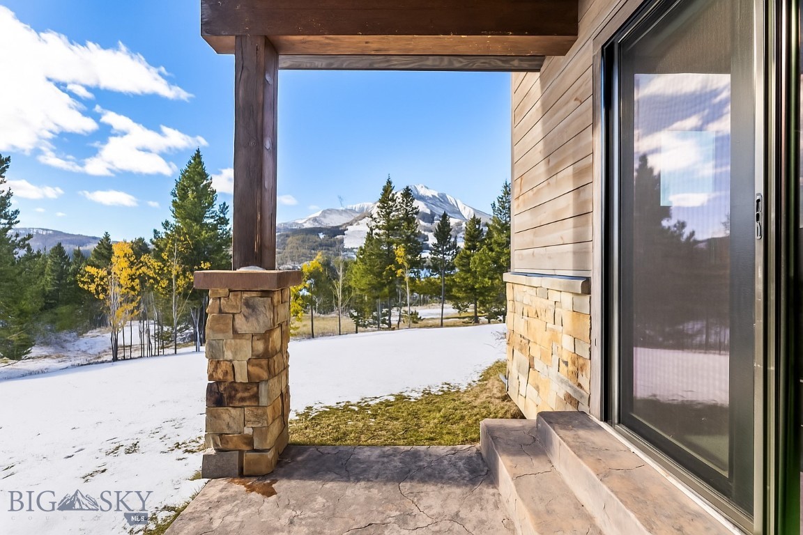 17 Swift Bear Property Photo 31