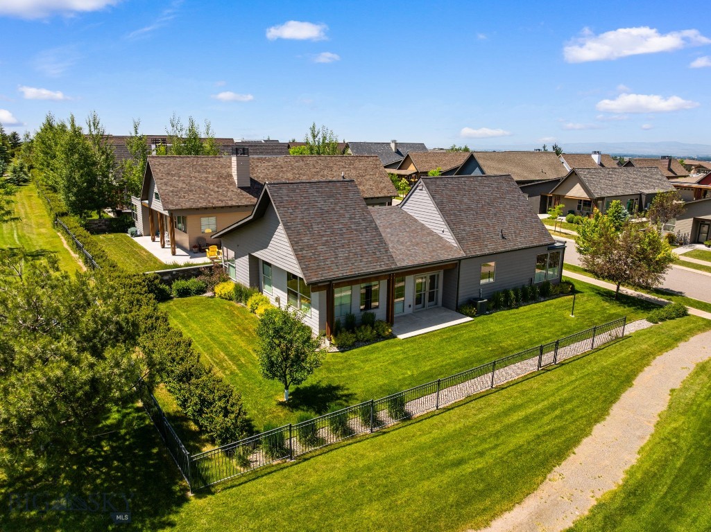 950 Josephine Drive Property Photo 4