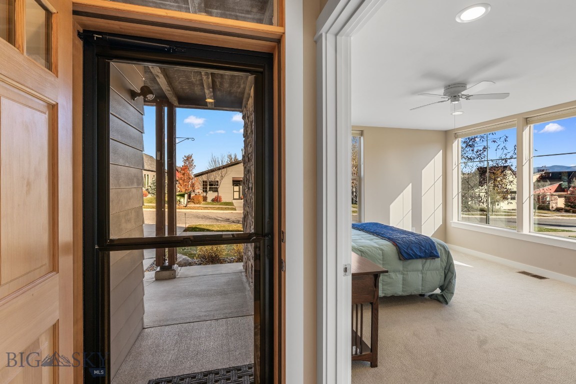 950 Josephine Drive Property Photo 7