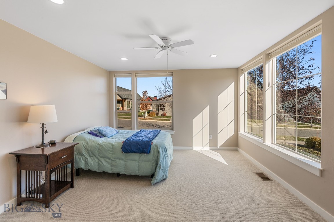 950 Josephine Drive Property Photo 9