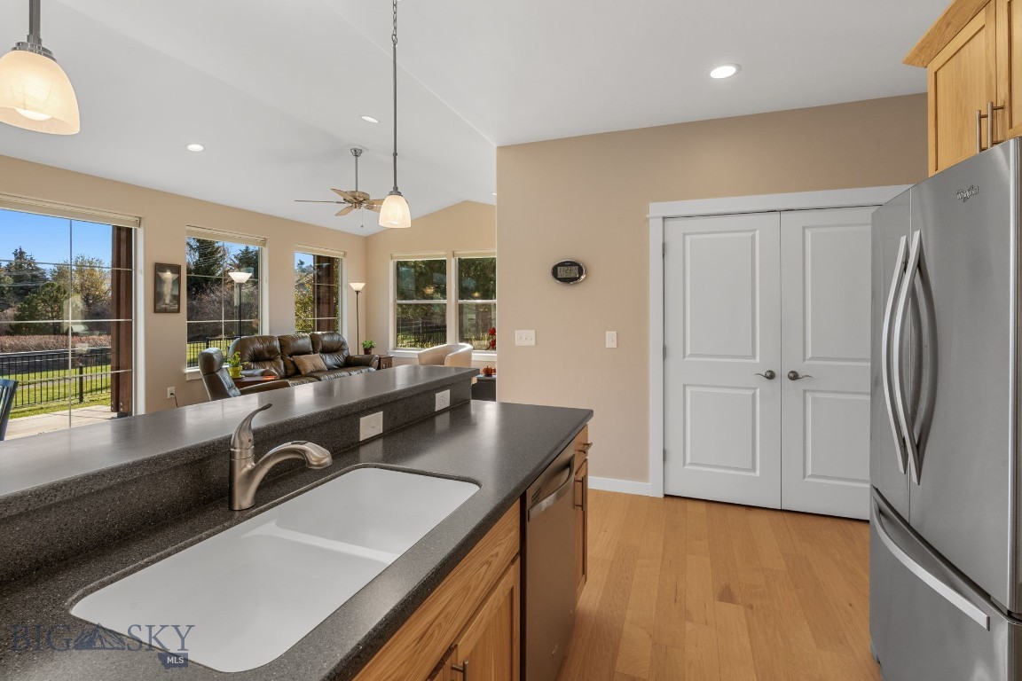 950 Josephine Drive Property Photo 24