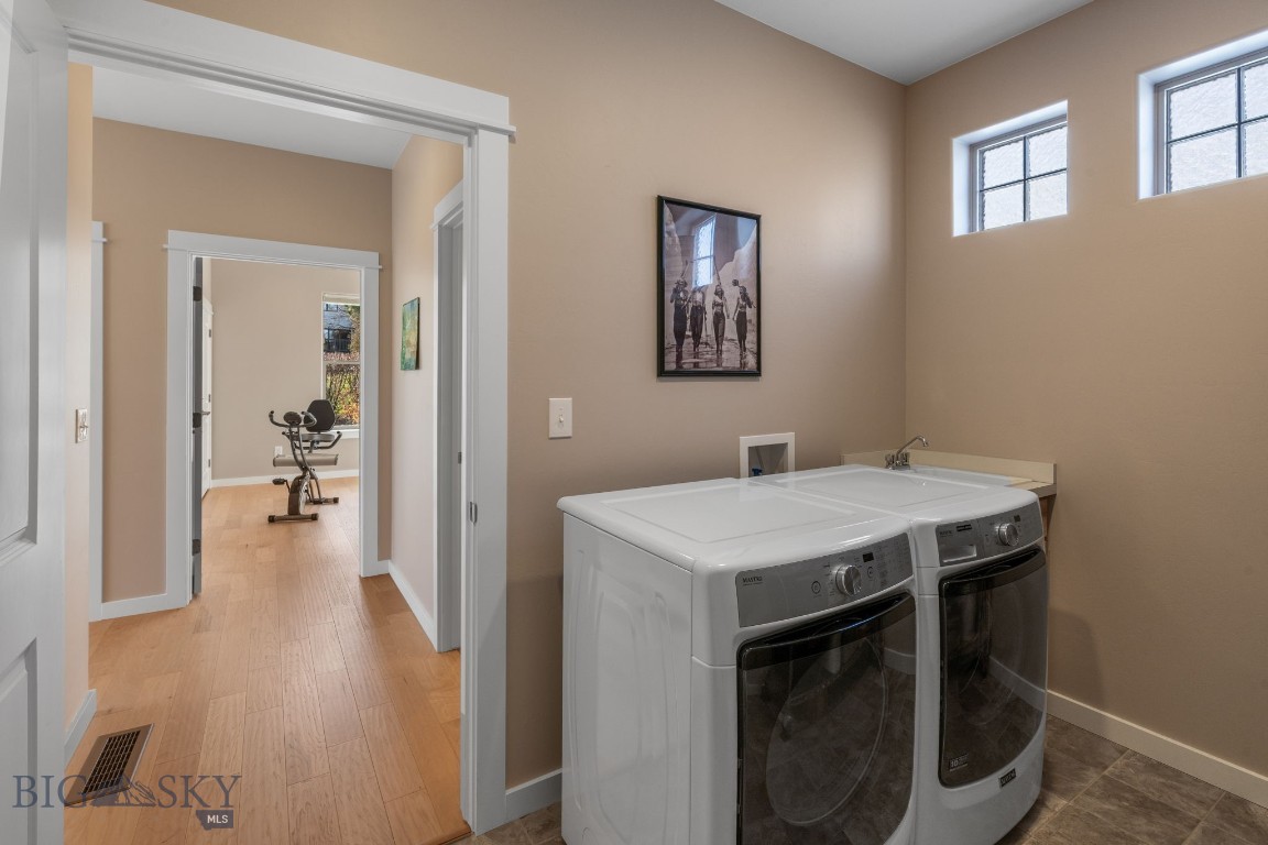 950 Josephine Drive Property Photo 35