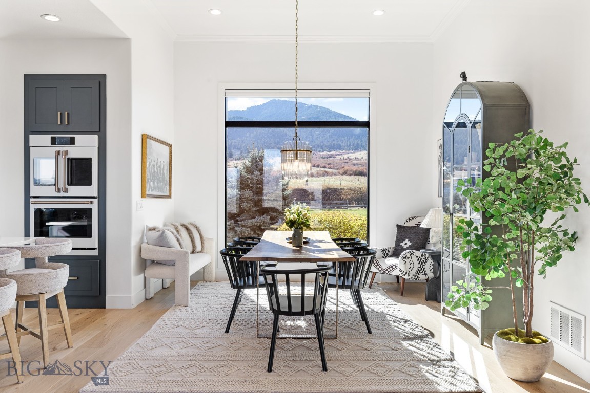 2375 Mount Ellis Lane Property Photo 8