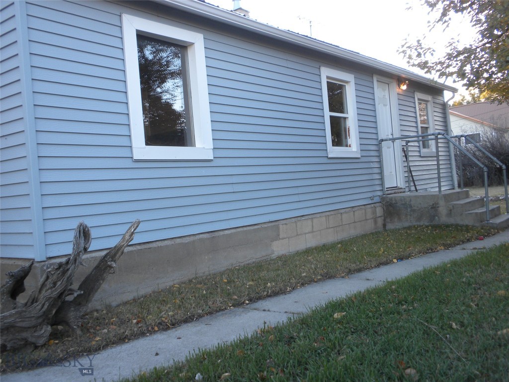 201 S Brooke Street Property Photo 2