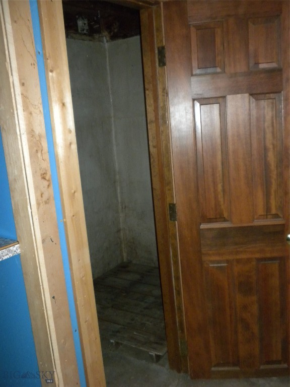 201 S Brooke Street Property Photo 12