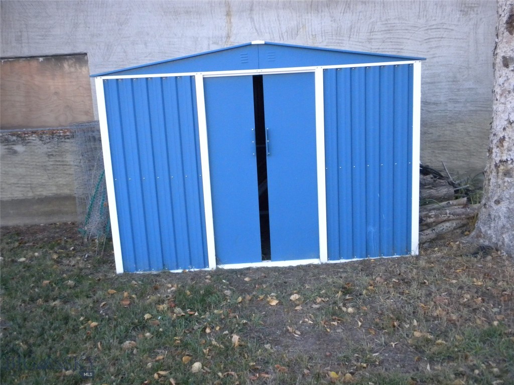 201 S Brooke Street Property Photo 27