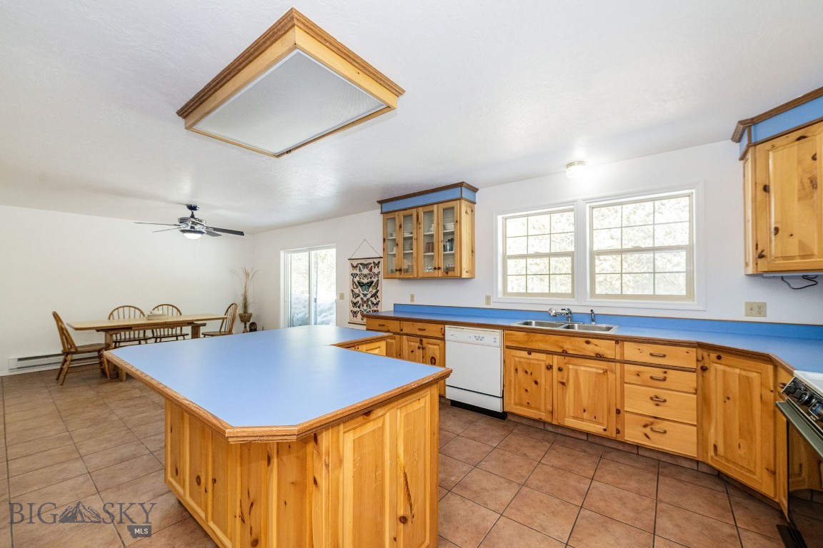 1319 Mcclellan Property Photo 13