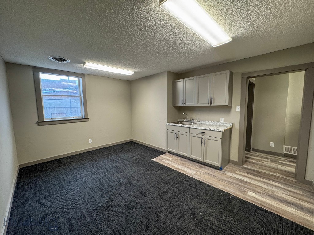 302 Missouri Avenue Property Photo 17