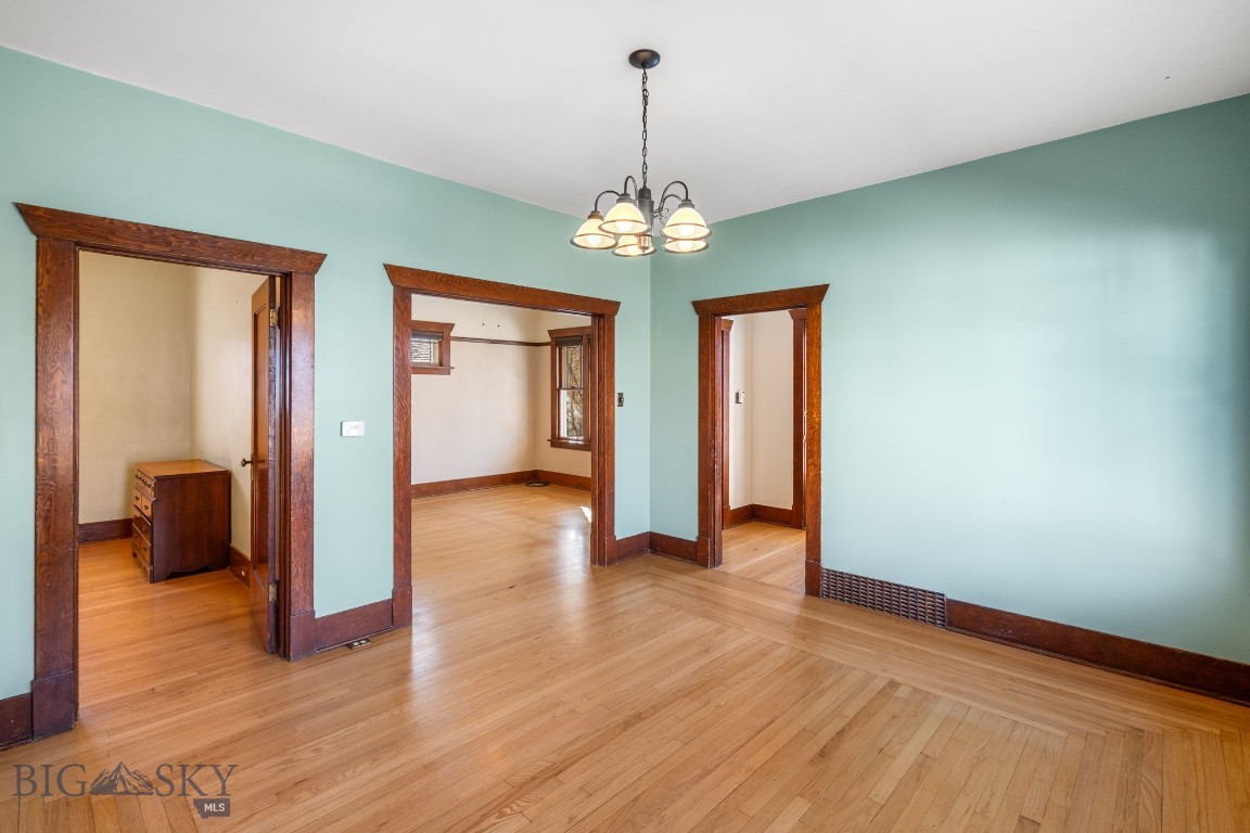 323 E Morse Street Property Photo 14