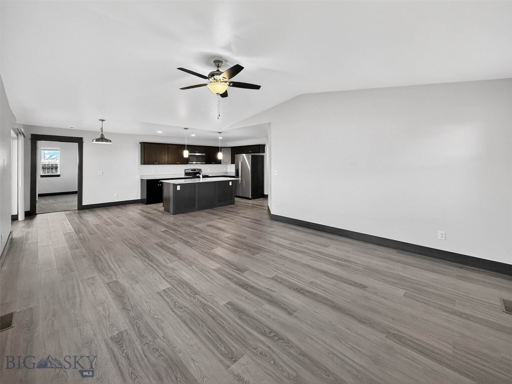 2011 Windjammer Property Photo 6