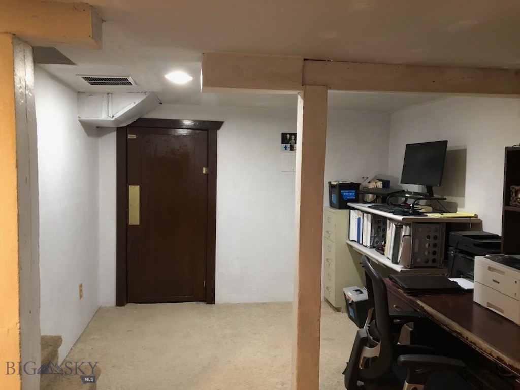 2809 State Street Property Photo 22