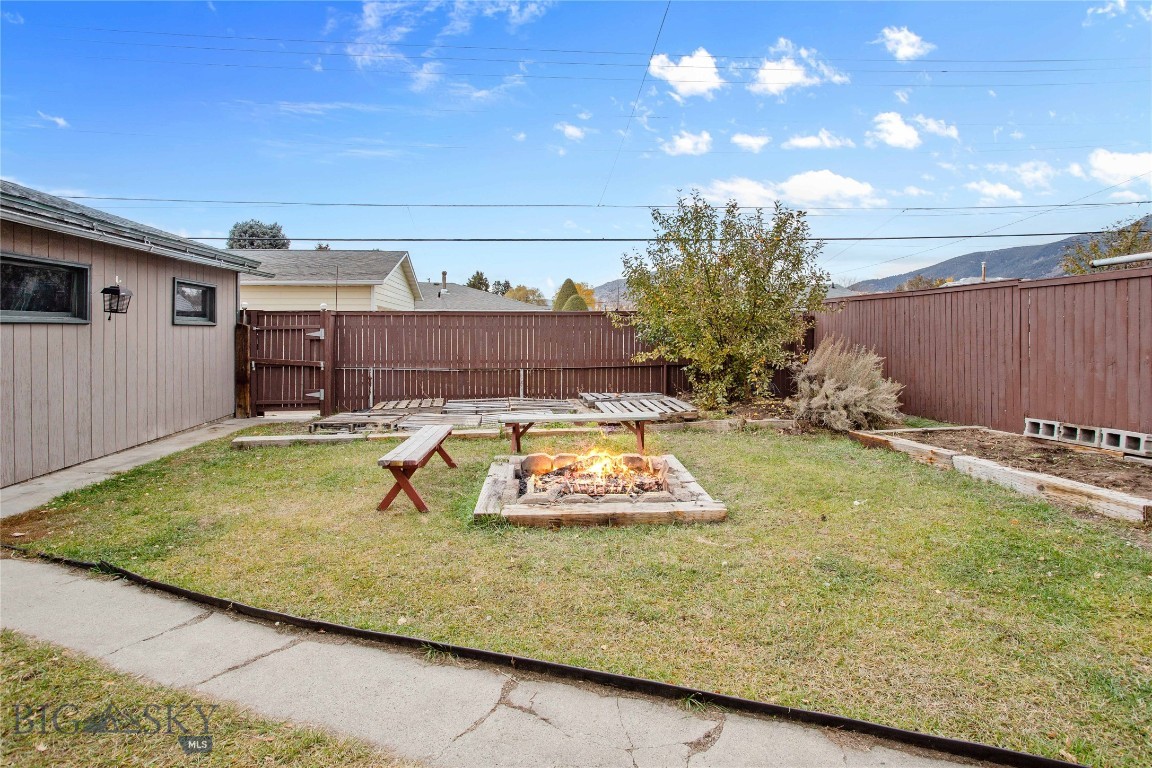 2809 State Street Property Photo 32