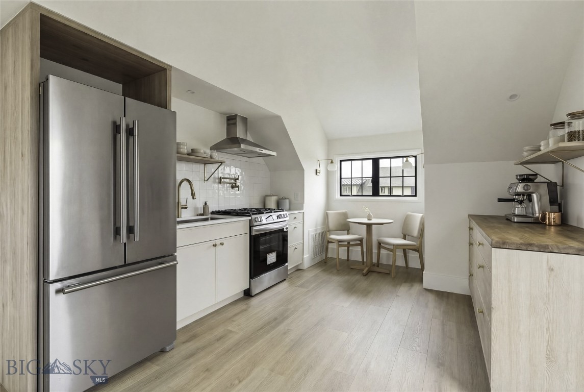 1301 Cambridge Drive Property Photo 34