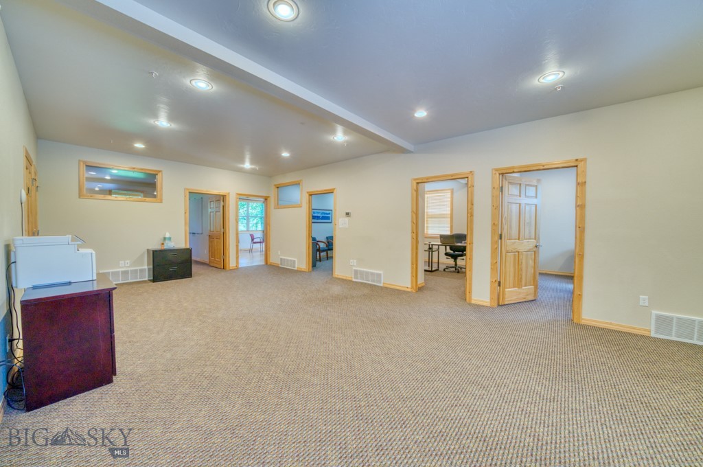 243 Pegasus Drive Property Photo 8