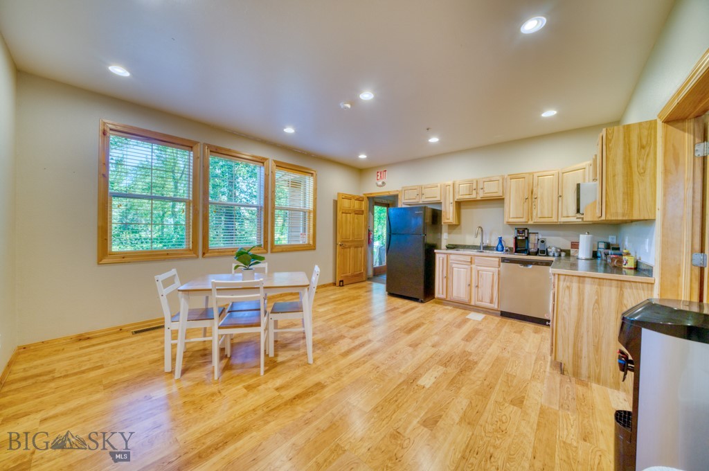 243 Pegasus Drive Property Photo 17